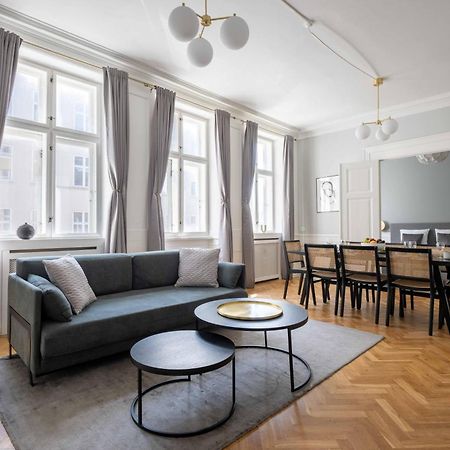 Ferienwohnung Lavish 4Br Flat In The Heart Of Cph By The Canals Kopenhagen Exterior foto