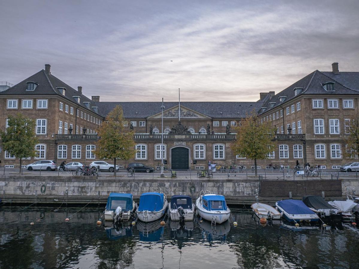 Ferienwohnung Lavish 4Br Flat In The Heart Of Cph By The Canals Kopenhagen Exterior foto