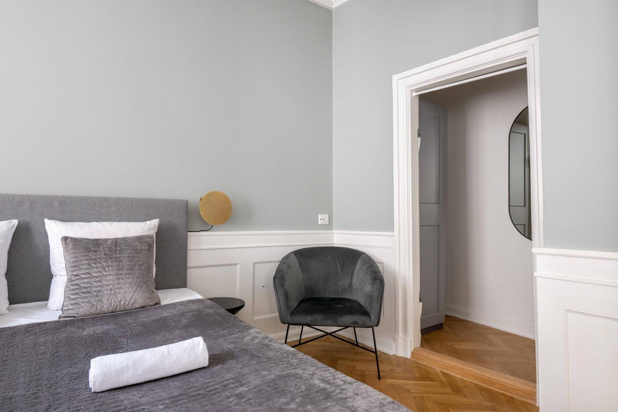 Ferienwohnung Lavish 4Br Flat In The Heart Of Cph By The Canals Kopenhagen Exterior foto