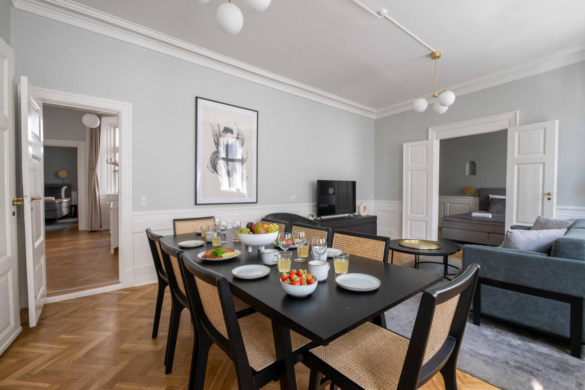 Ferienwohnung Lavish 4Br Flat In The Heart Of Cph By The Canals Kopenhagen Exterior foto